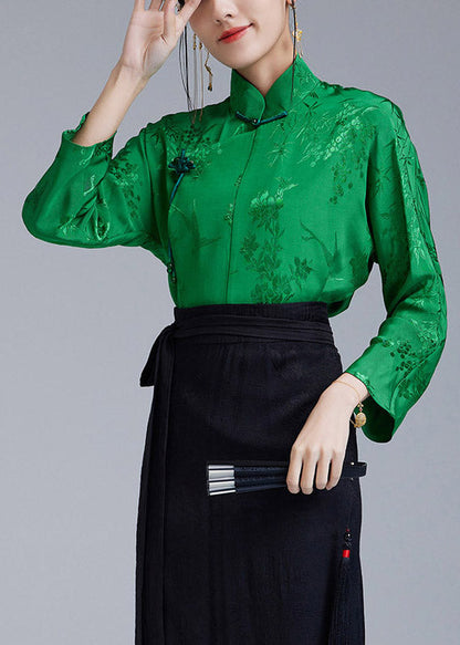 Classic Vintage Top with a Flattering Fit