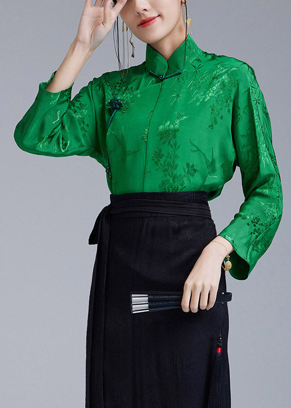 Classic Vintage Top with a Flattering Fit