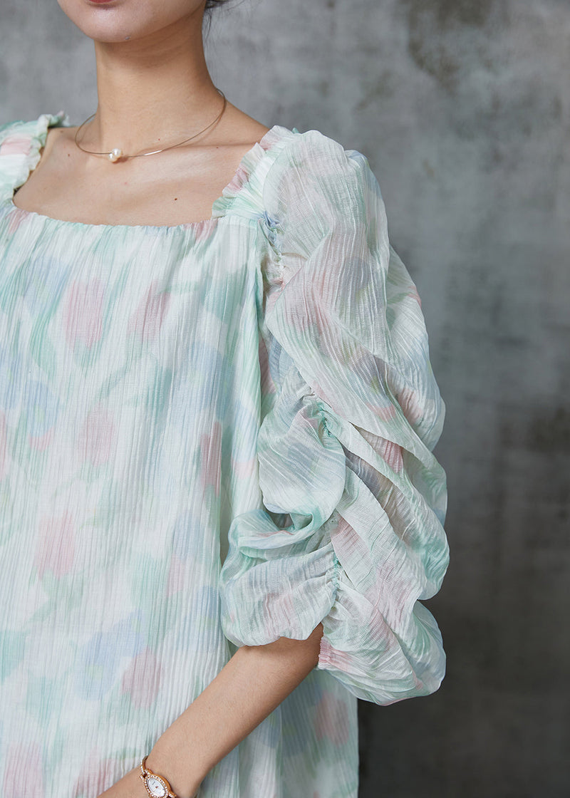 Sophisticated Blouse with a Clean Classic Look