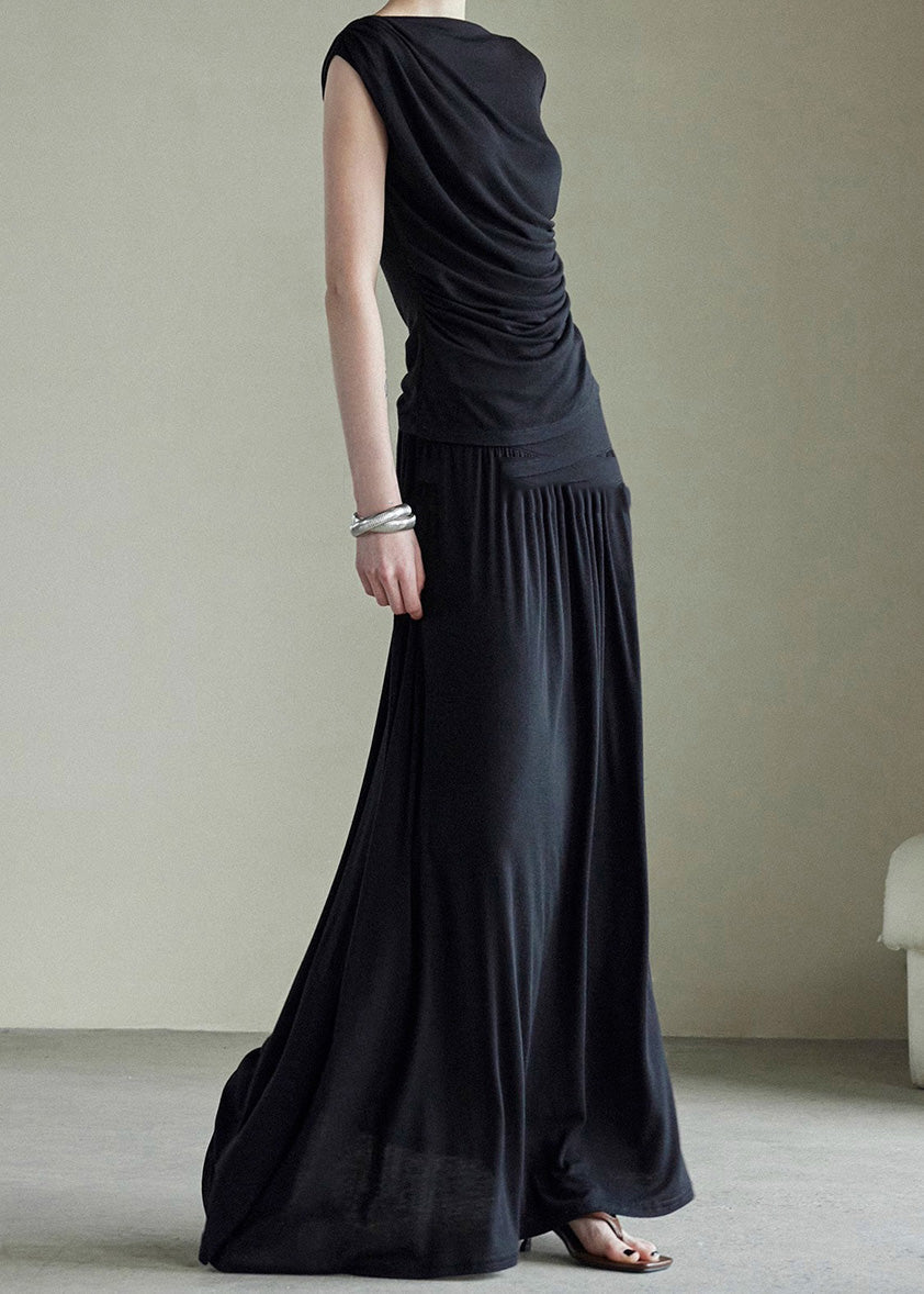 Well Tailored Garment with a Graceful Silhouette