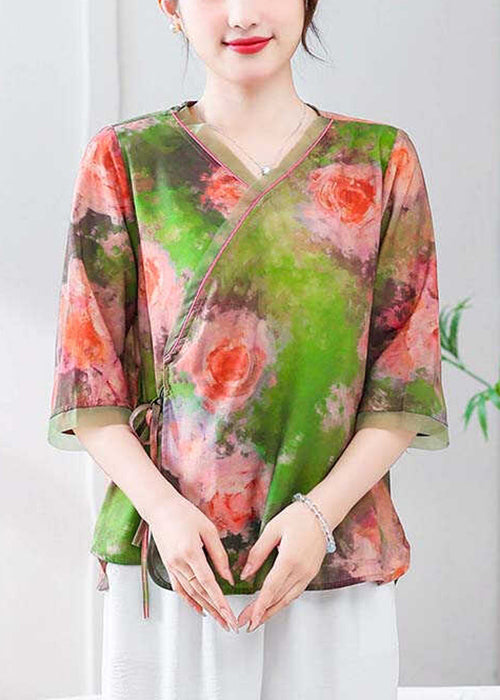 Classic Vintage & Enduringly Stylish Blouse