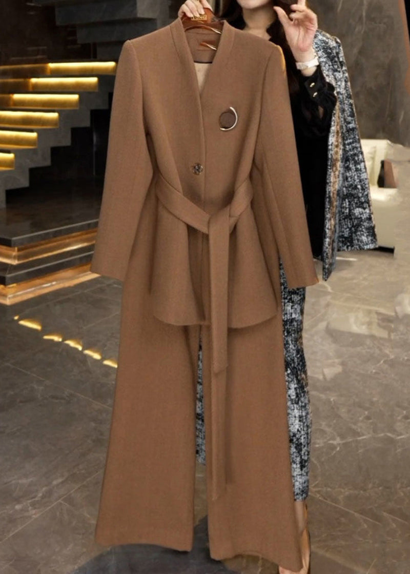 Well Tailored Pants with a Graceful Silhouette