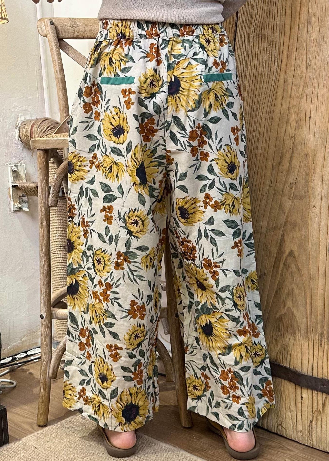 Gracefully Styled Pants for Any Occasion