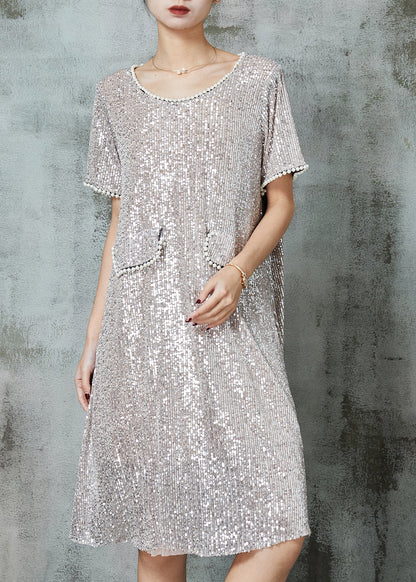 Beautifully Finished Dress in a Timeless Design