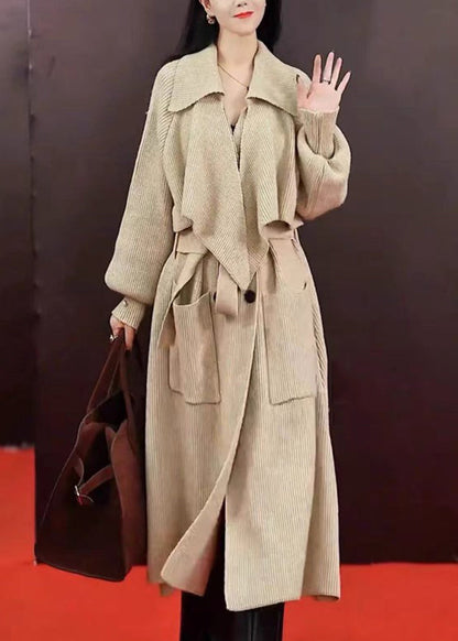 Elegantly Styled Coat for Everyday Wear