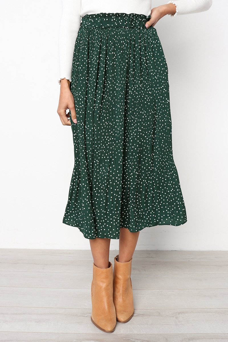 Well Tailored Garment with a Graceful Silhouette