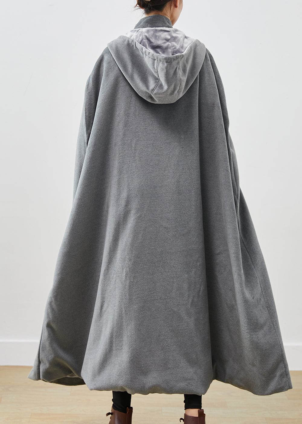 Beautifully Finished Coat in a Timeless Design