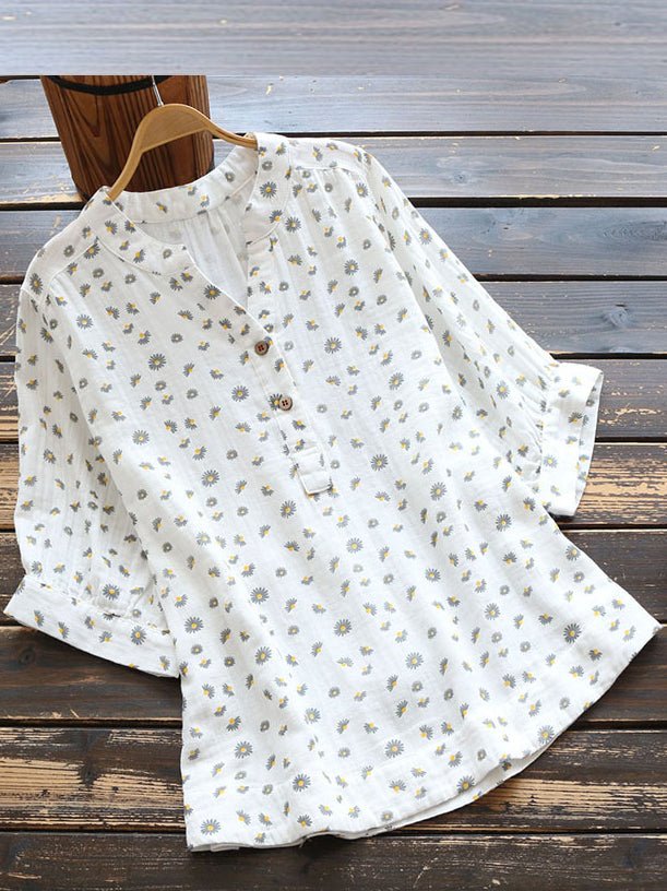 Well Tailored T-Shirt with a Graceful Silhouette