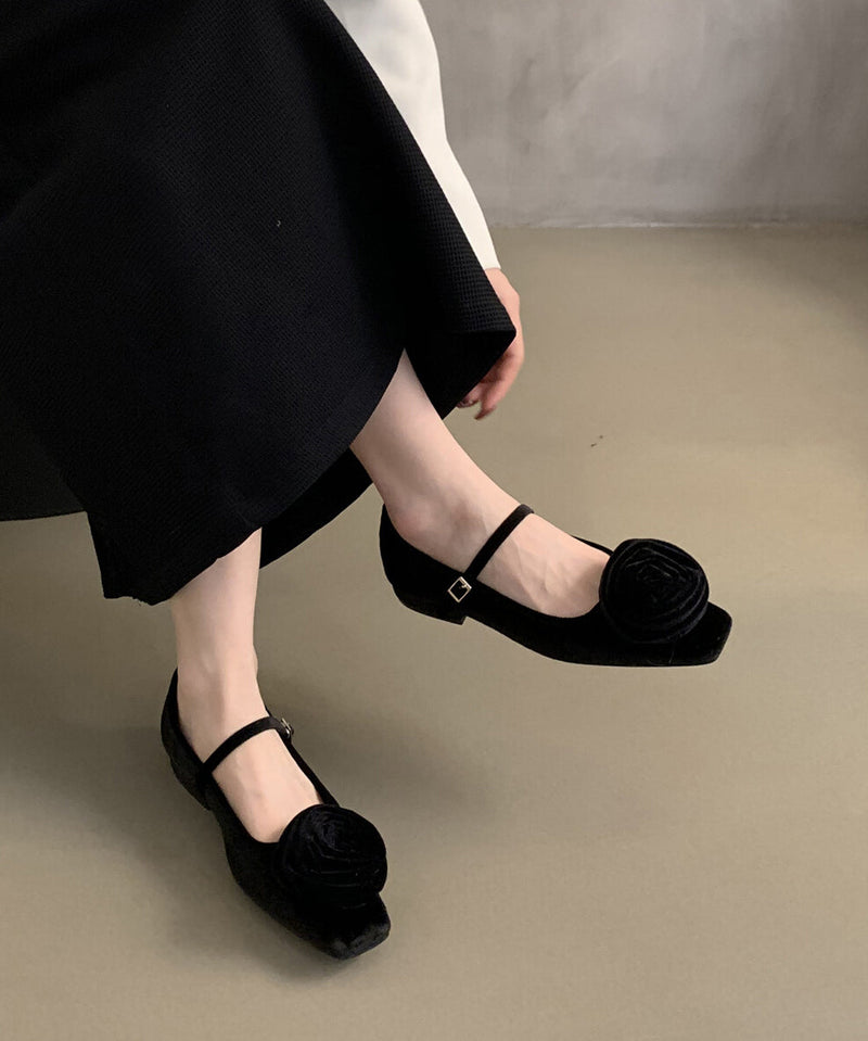 Graceful Orthopedic Shoes for Modern Look