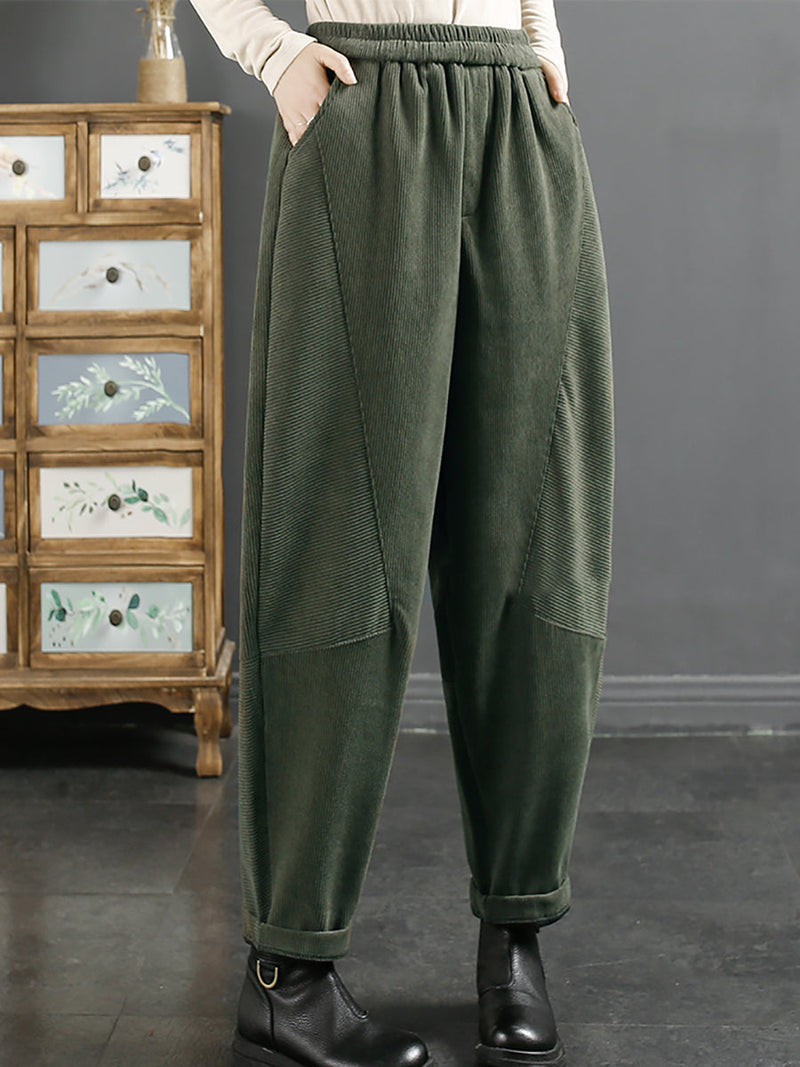 Effortlessly Elegant Pants with a Timeless Design