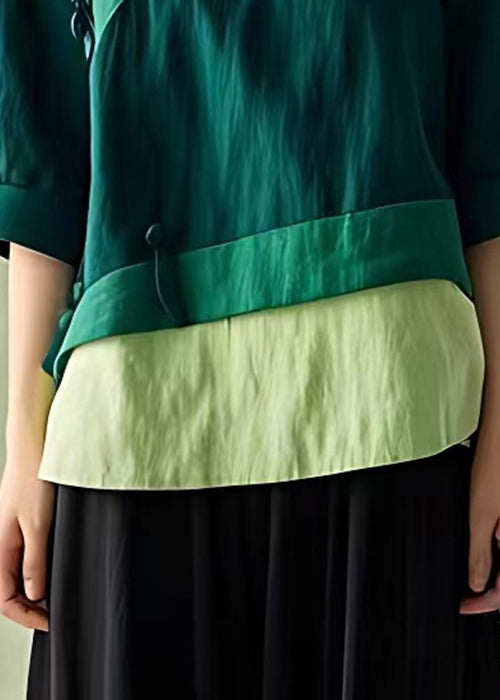 Sophisticated Blouse with a Clean Classic Look