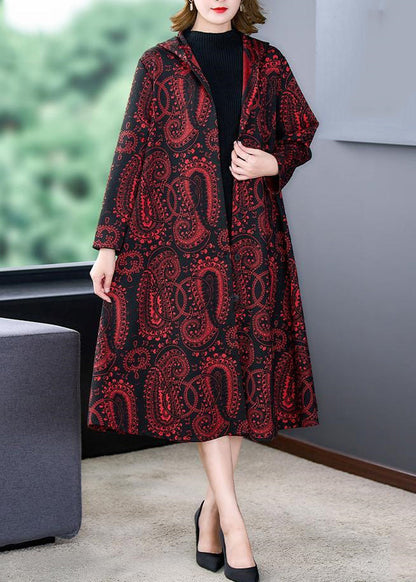 Well Tailored Coat with a Graceful Silhouette