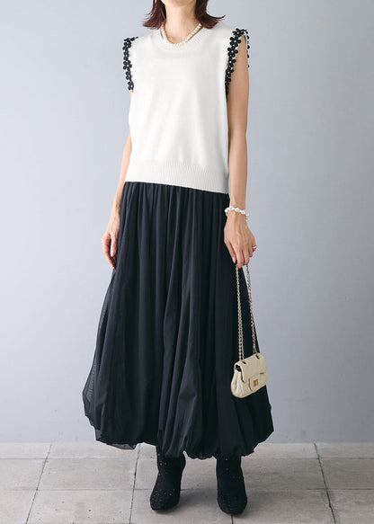 Effortlessly Elegant Garment with a Timeless Design