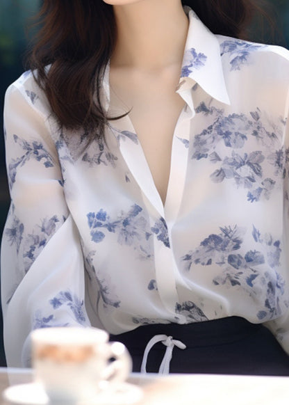 Well Tailored Blouse with a Graceful Silhouette