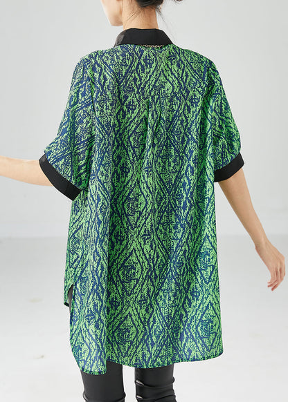Effortlessly Elegant Top with a Timeless Design
