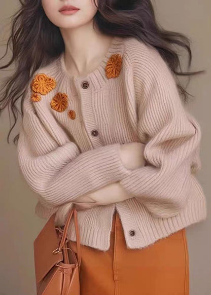 Gracefully Styled Cardigan for Any Occasion