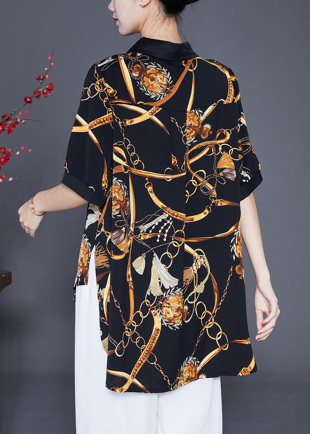 Classic Vintage Shirt with a Flattering Fit