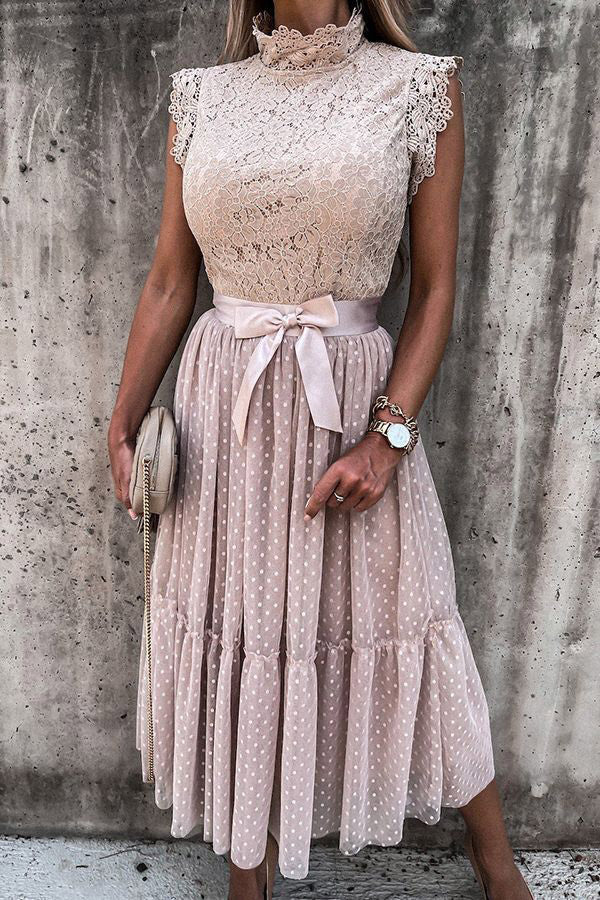 Classic Vintage Dress with a Flattering Fit
