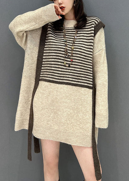 Classic Vintage Sweater with a Flattering Fit