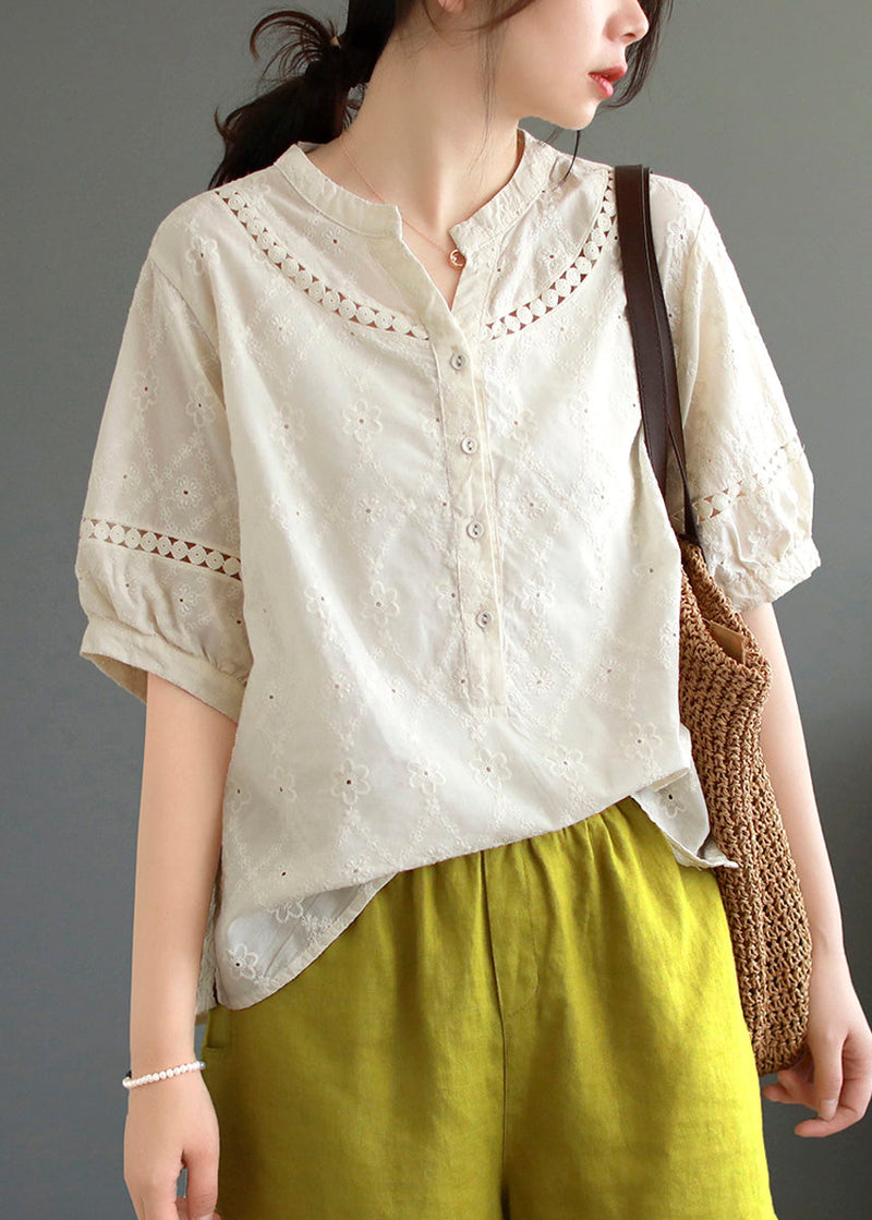 Classic Vintage Shirt with a Flattering Fit