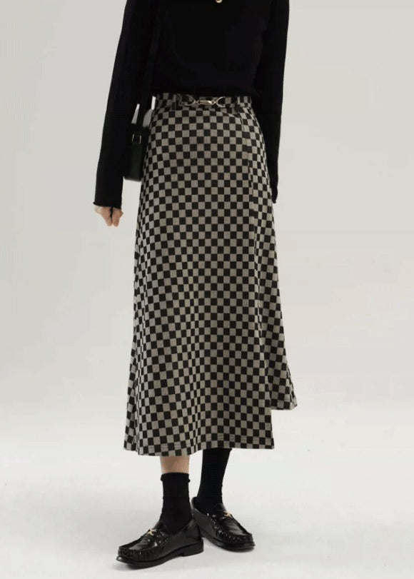 Sophisticated Garment with a Clean Classic Look