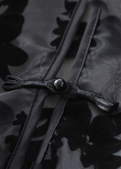 Beautifully Finished Blouse in a Timeless Design