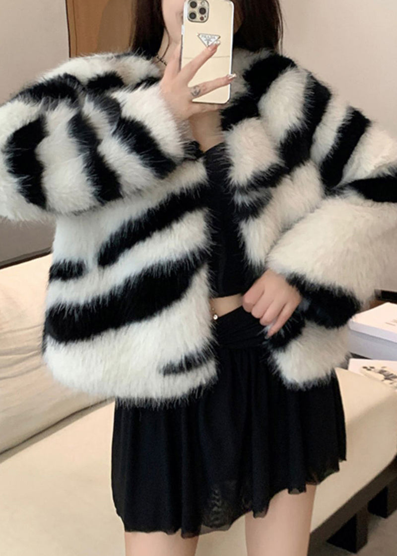Sophisticated Coat with a Clean Classic Look