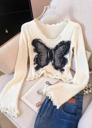Effortlessly Elegant Top with a Timeless Design