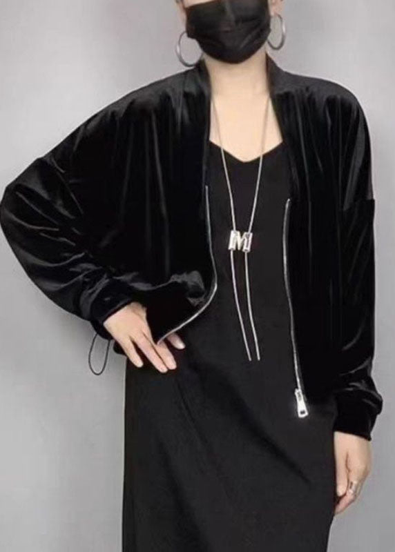 Beautifully Finished Coat in a Timeless Design
