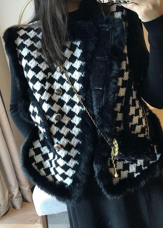 Sophisticated Coat with a Clean Classic Look