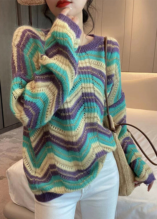 Effortlessly Elegant Sweater with a Timeless Design