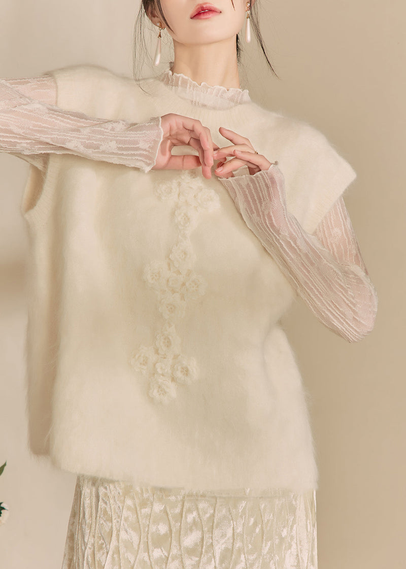 Sophisticated Coat with a Clean Classic Look