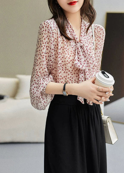 Effortlessly Elegant Top with a Timeless Design
