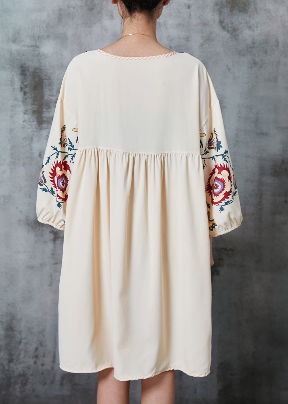 Gracefully Styled Dress for Any Occasion