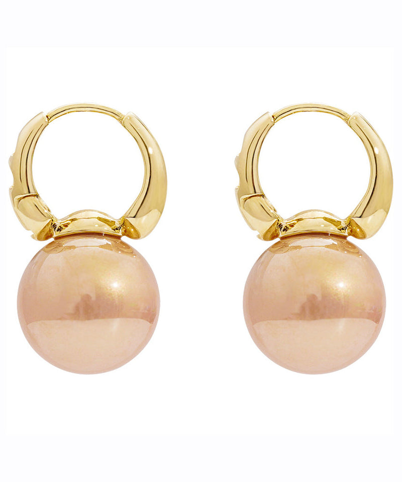 Classic Pearl Earring with Timeless Appeal