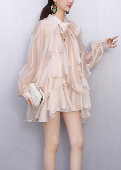 Classic Vintage Blouse with a Flattering Fit