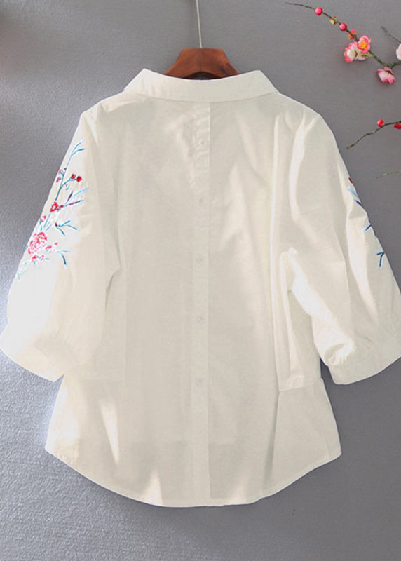Classic Vintage Top with a Flattering Fit