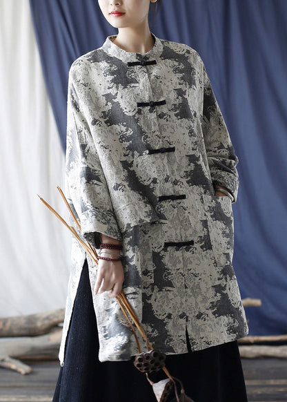 Beautifully Finished Coat in a Timeless Design