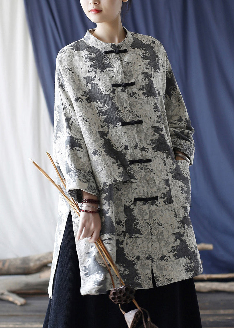 Beautifully Finished Coat in a Timeless Design