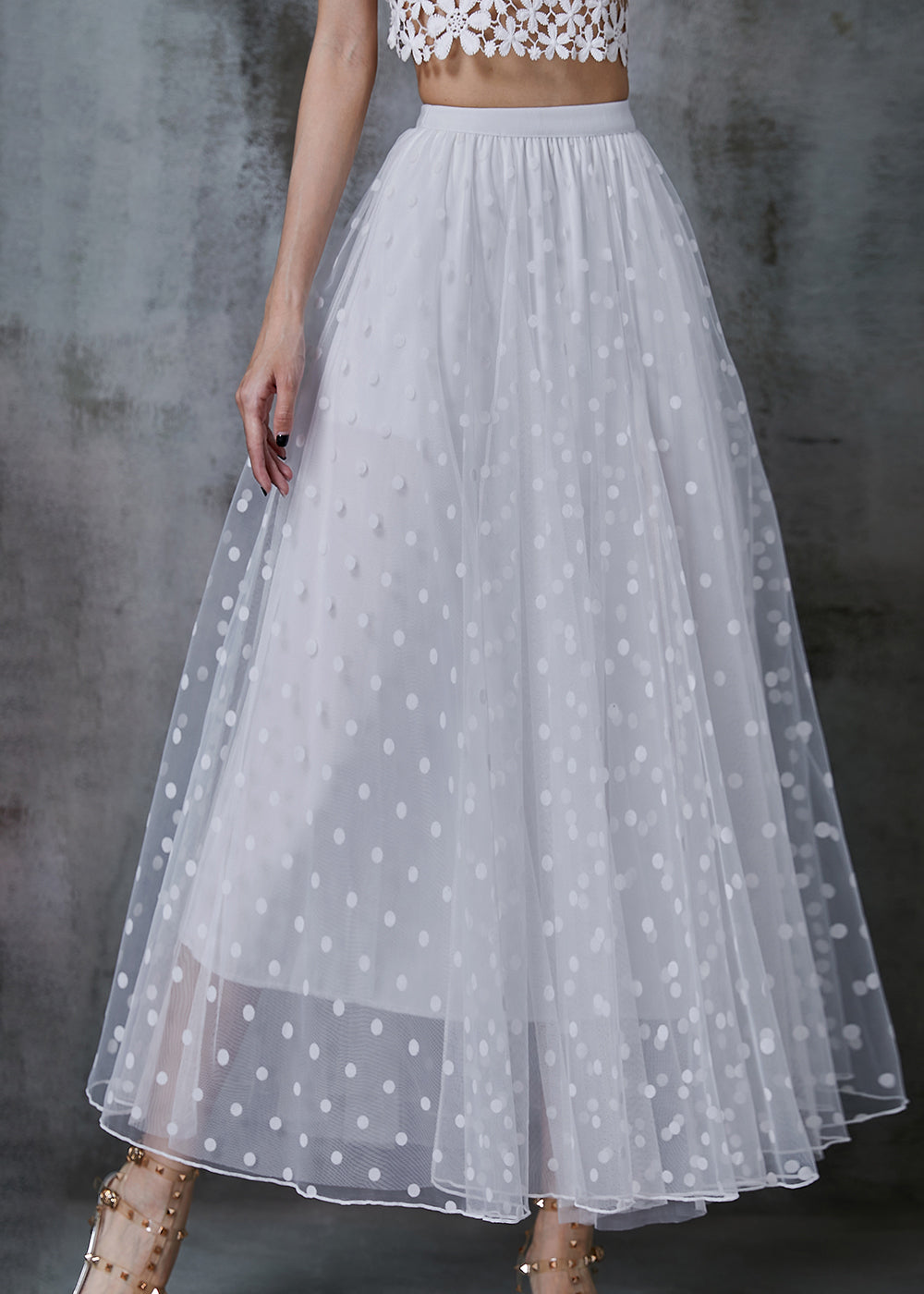 Effortlessly Elegant Garment with a Timeless Design