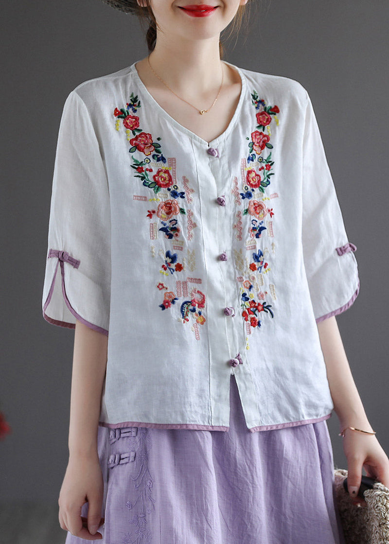 Effortlessly Elegant Shirt with a Timeless Design