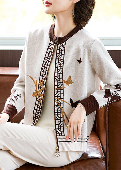 Beautifully Finished Coat in a Timeless Design