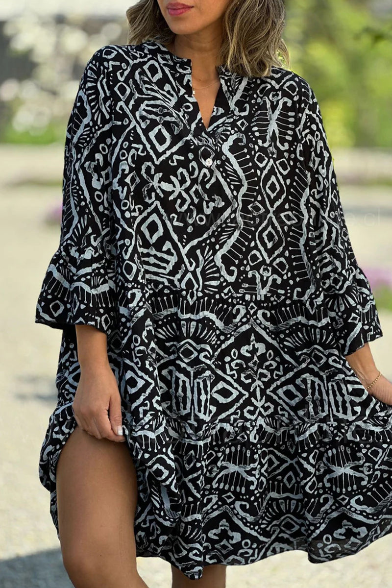 Effortlessly Elegant Dress with a Timeless Design