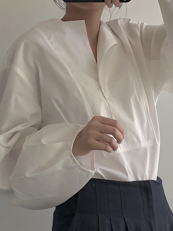 Effortlessly Elegant Shirt with a Timeless Design