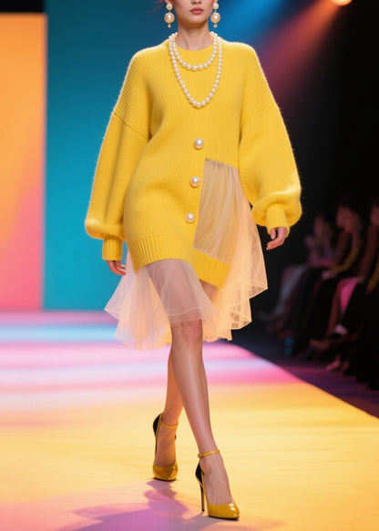 Well Tailored Sweater with a Graceful Silhouette