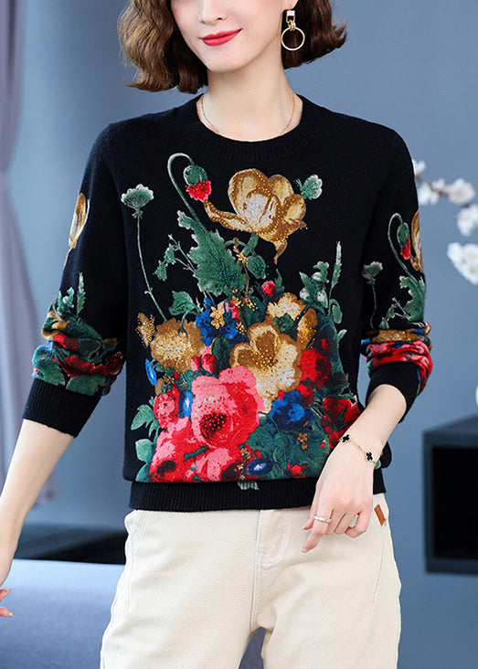 Beautifully Finished Sweater in a Timeless Design