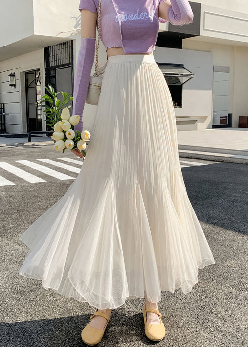 Well Tailored Garment with a Graceful Silhouette