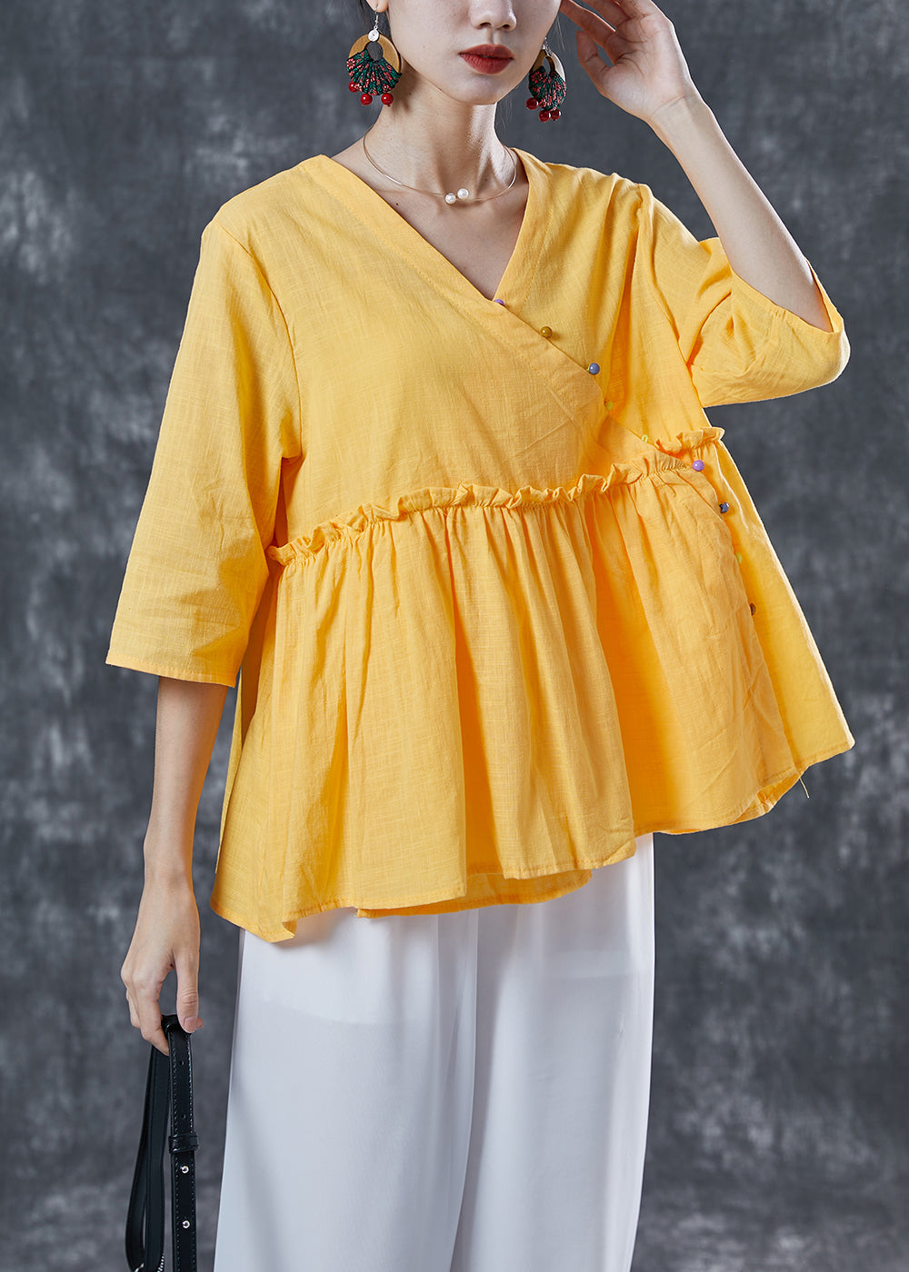 Effortlessly Elegant Shirt with a Timeless Design