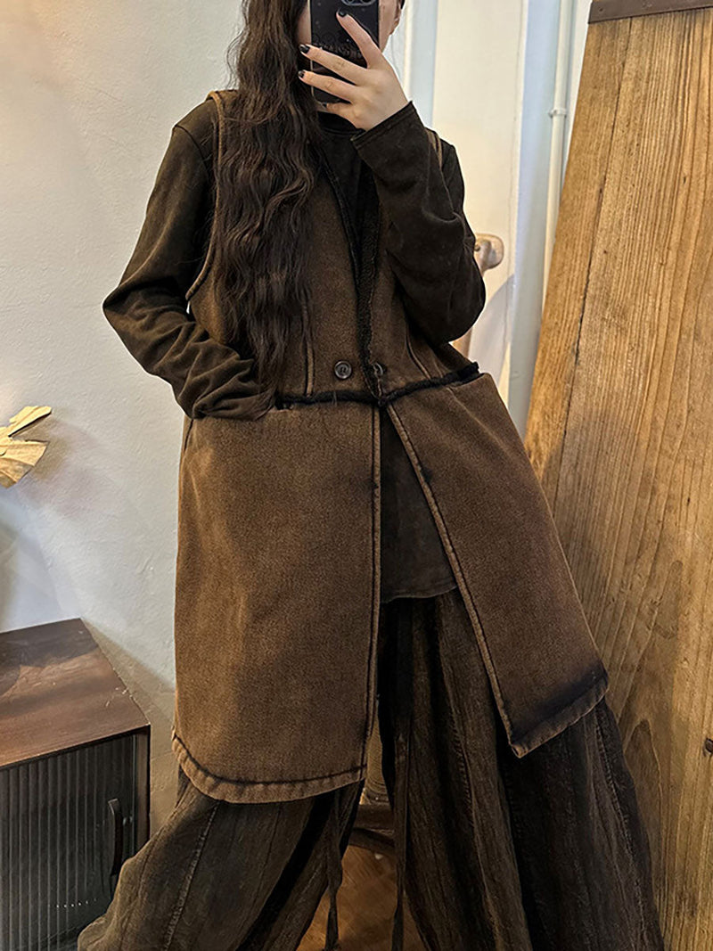 Beautifully Finished Coat in a Timeless Design