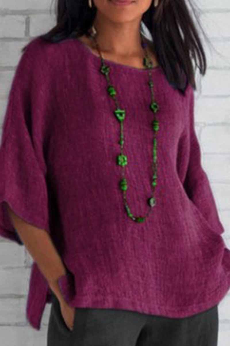 Effortlessly Elegant Top with a Timeless Design